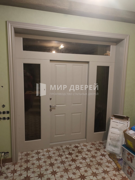 Двойная дверь с белым МДФ со стеклом - фото