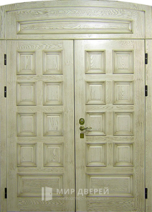 Арочная входная дверь для частного дома №34 - фото вид снаружи