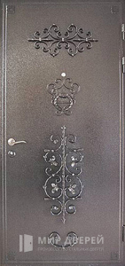Дверь металлическая с ковкой №4 - фото вид снаружи