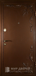Дверь с ковкой №3 - фото вид снаружи