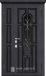 Двустворчатая металлическая дверь в дом с кованой решеткой №8 - фото №1
