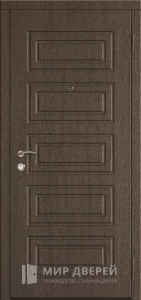 Железная дверь с МДФ для загородного дома №16 - фото вид снаружи