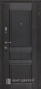 Входная утепленная дверь в частный дом №44 - фото вид снаружи